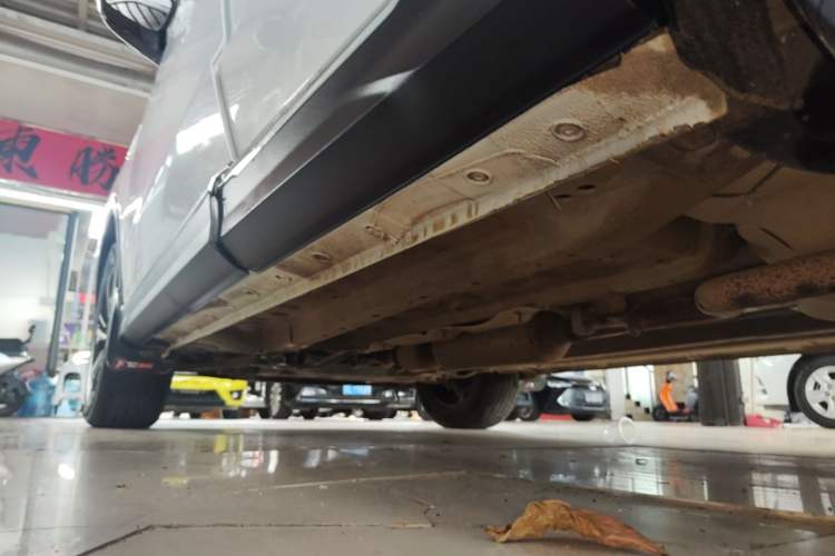 Used JETOUR X70 PLUS 2021 1.5T DCT Mountain 7-Seater Left Side Sill
