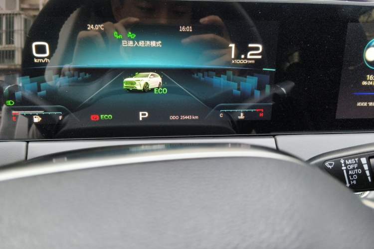 Used JETOUR X70 PLUS 2021 Zhuge 1.6T DCT Kongming 5-Seater Odometer Close Up