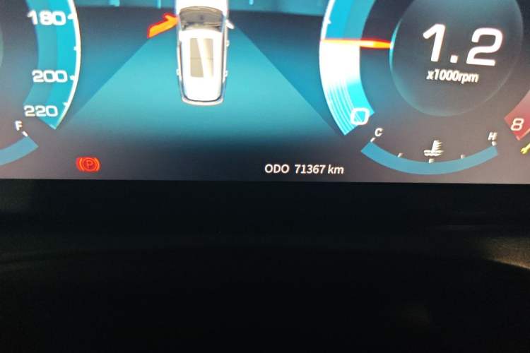 Used JETOUR X70 PLUS 2021 1.5T Manual Wind 7-Seater Odometer Close Up