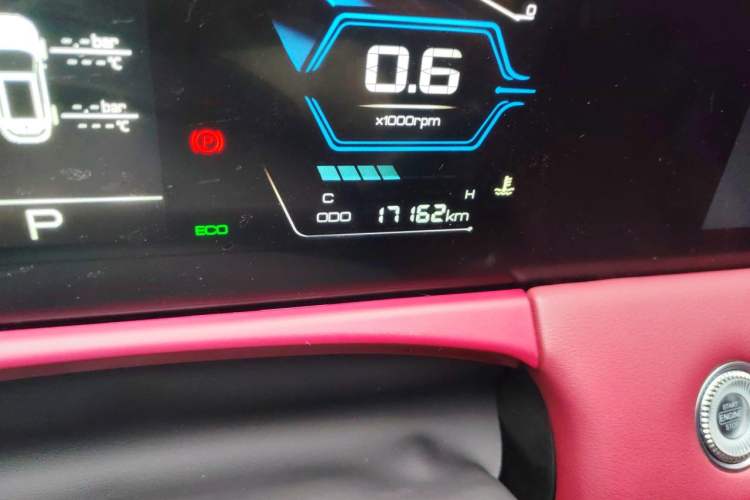 Used JETOUR X70 PLUS 2021 Facelift 1.5T DCT ShanPRO 7-Seater Odometer Close Up