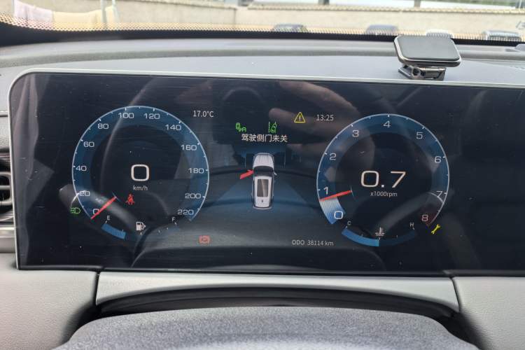 Used JETOUR X70 PLUS 2021 1.5T Manual Lin 5-Seater Odometer Close Up