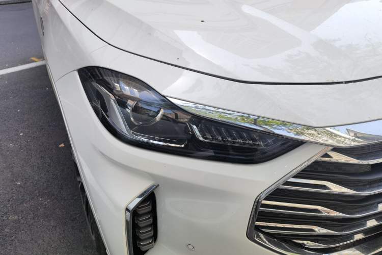 Used JETOUR X70 PLUS 2021 Zhuge 1.6T DCT Wuhou 5-Seater Right Front Headlight