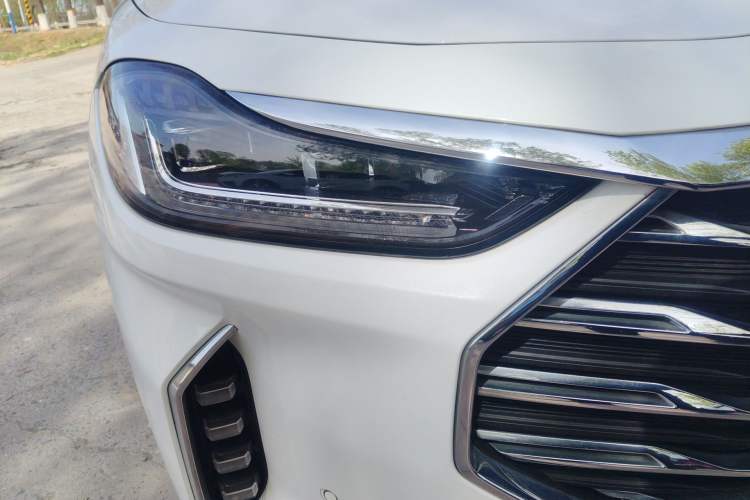 Used JETOUR X70 PLUS 2021 Zhuge 1.6T DCT Kongming 7-Seater Right Front Headlight