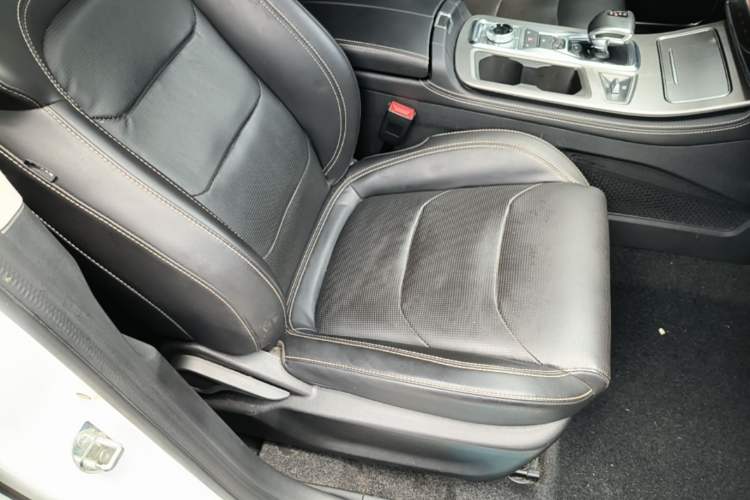 Used JETOUR X70 PLUS 2021 Revised Version 1.5T DCT ShanPRO 5-Seater Right Front Seat