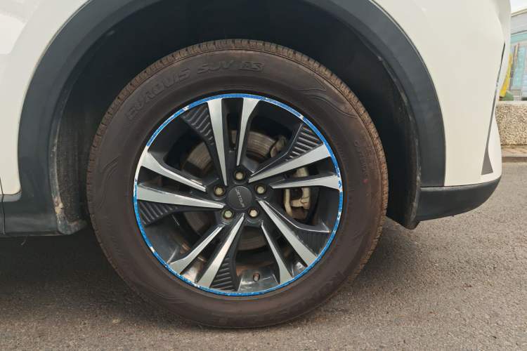 Used JETOUR X70 PLUS 2021 1.5T Manual Wind 7-Seater Right Front Wheel Hub