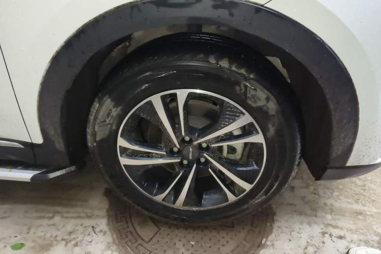 Used JETOUR X70 PLUS 2021 1.5T DCT Mountain 5-Seater Right Front Wheel Hub