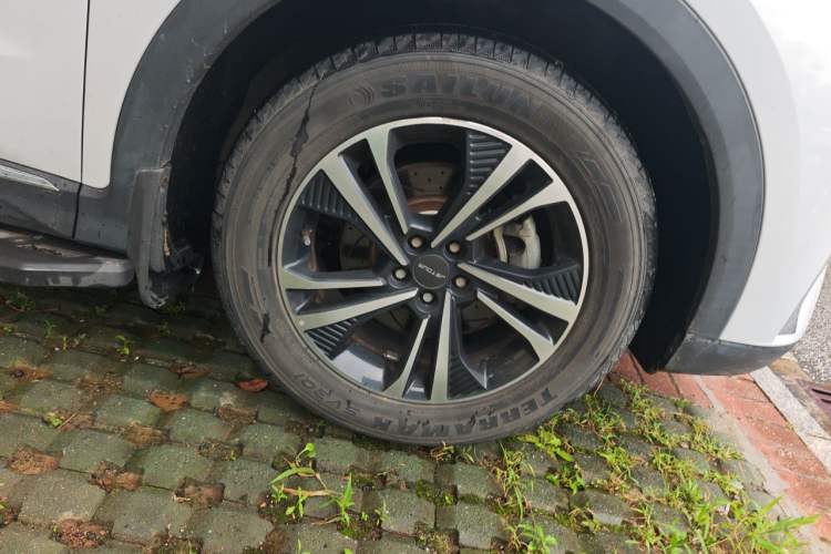 Used JETOUR X70 PLUS 2021 1.6T DCT Chen 7-seater Right Front Wheel Hub