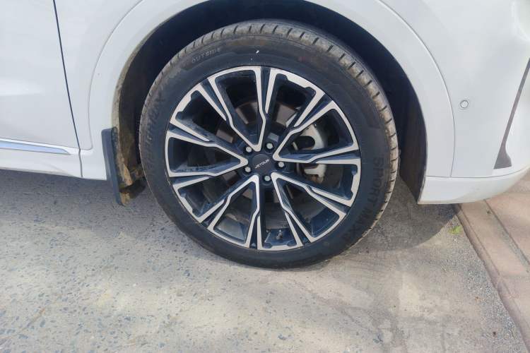 Used JETOUR X70 PLUS 2021 Zhuge 1.6T DCT Kongming 7-Seater Right Front Wheel Hub
