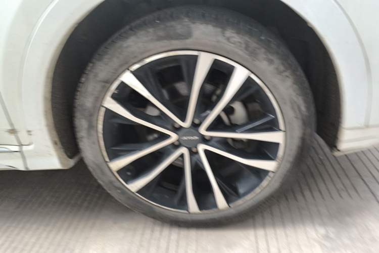 Used JETOUR X70 PLUS 2021 1.6T DCT Pro 7-seater Right Front Wheel Hub