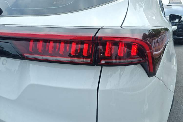 Used JETOUR X70 PLUS 2021 1.6T DCT Star 5-Seater Right Rear Taillight