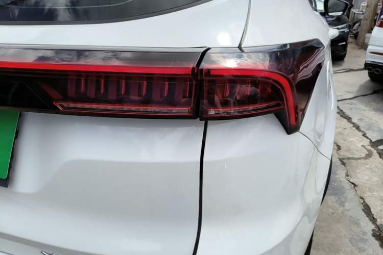 Used JETOUR X70 PLUS 2021 Revised Version 1.5T DCT ShanPRO 5-Seater Right Rear Taillight