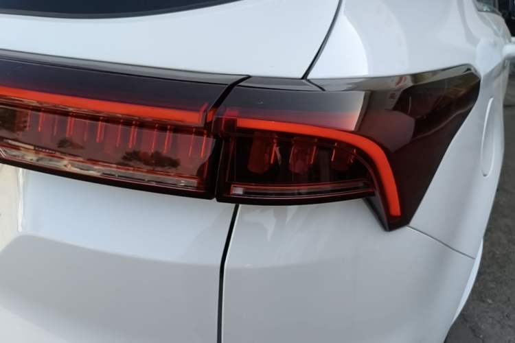 Used JETOUR X70 PLUS 2021 1.6T DCT Pro 7-seater Right Rear Taillight