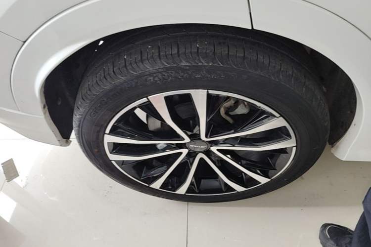 Used JETOUR X70 PLUS 2021 1.6T DCT Pro+ 7-Seater Right Rear Wheel Hub