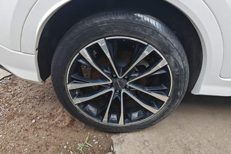 Used JETOUR X70 PLUS 2021 1.6T DCT 7-Seater Right Rear Wheel Hub