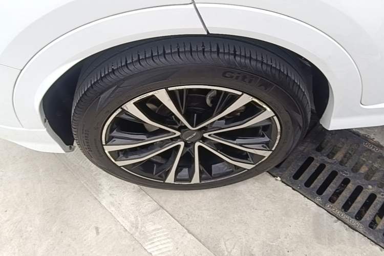 Used JETOUR X70 PLUS 2021 1.6T DCT Pro+ 7-Seater Right Rear Wheel Hub