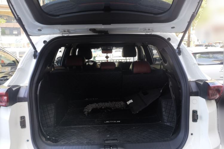 Used JETOUR X70 PLUS 2021 Zhuge 1.6T DCT Wuhou 5-Seater Trunk