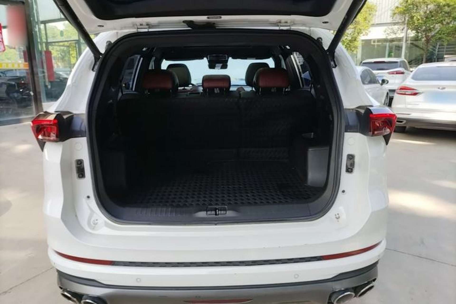 Used JETOUR X70 PLUS 2021 Zhuge 1.6T DCT Kongming 5-Seater Trunk