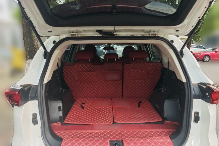Used JETOUR X70 PLUS 2021 1.5T Manual Wind 7-Seater Trunk