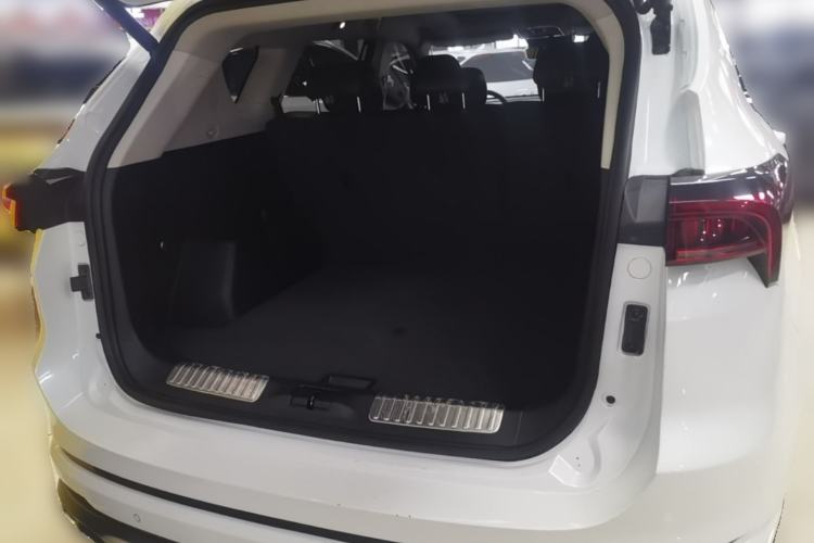 Used JETOUR X70 PLUS 2021 Zhuge 1.6T DCT Wuhou 5-Seater Trunk