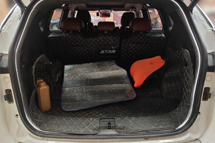 Used JETOUR X70 PLUS 2021 1.6T DCT 7-Seater Trunk