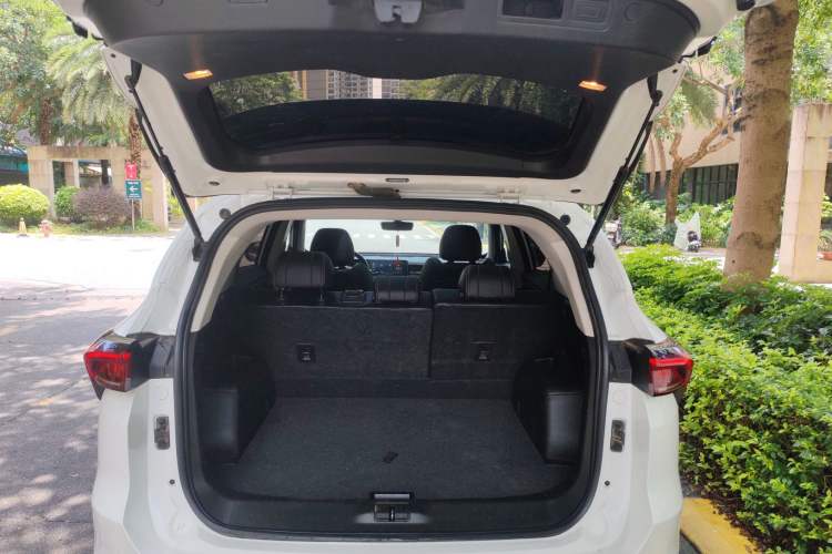 Used JETOUR X70 PLUS 2021 1.5T DCT Mountain 5-Seater Trunk