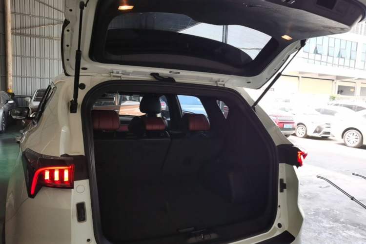 Used JETOUR X70 PLUS 2021 1.5T DCT Mountain 5-Seater Trunk