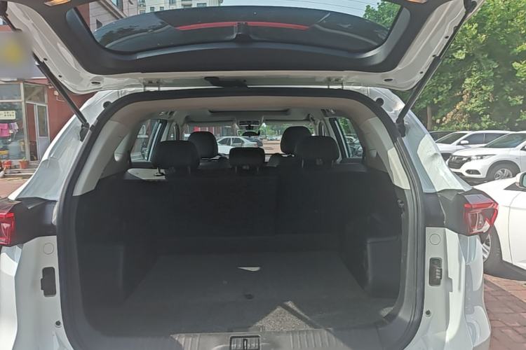 Used JETOUR X70 PLUS 2021 1.5T Manual Lin 5-Seater Trunk