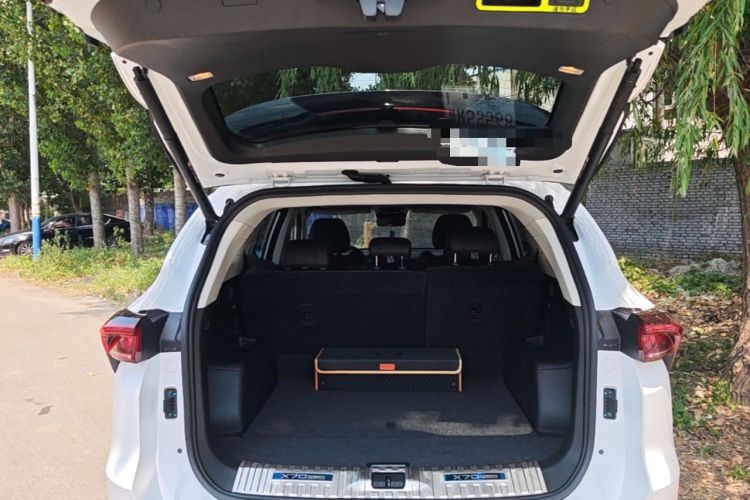 Used JETOUR X70 PLUS 2021 1.6T DCT Pro 5-Seater Trunk