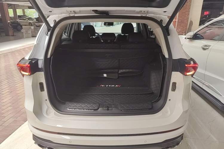 Used JETOUR X70 PLUS 2021 1.6T DCT Base 5-Seater Trunk