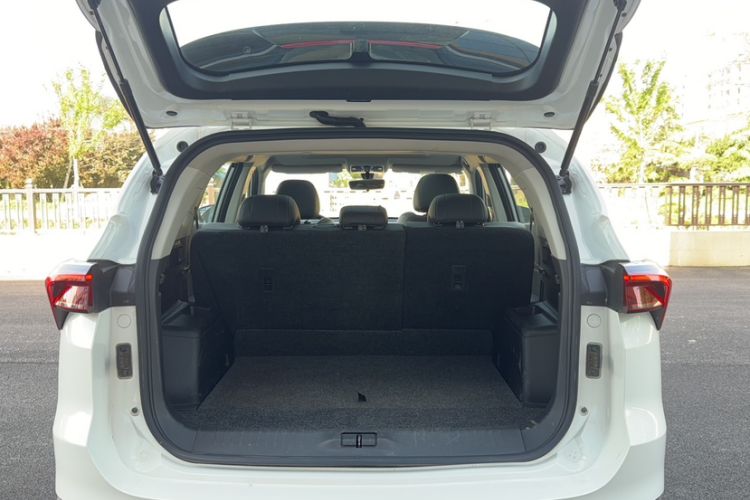 Used JETOUR X70 PLUS 2021 1.5T Manual Lin 5-Seater Trunk