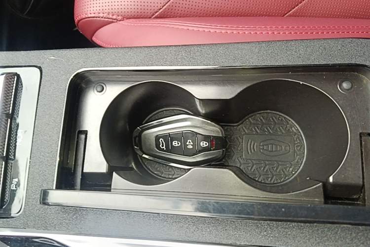 Used JETOUR X70 PLUS 2021 1.6T DCT Pro+ 7-Seater Vehicle Key