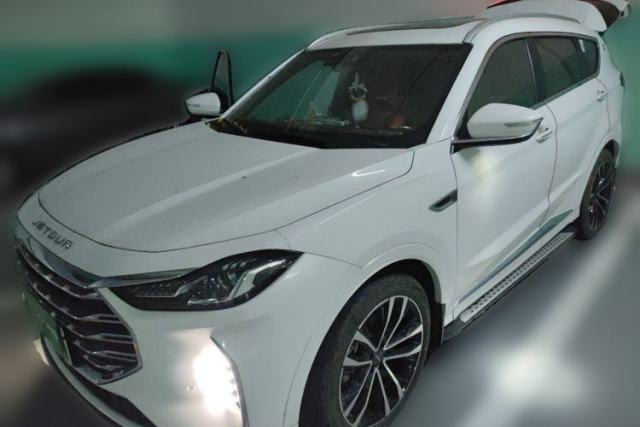 Używany JETOUR X70 PLUS 2021 1.6T DCT Pro 5-Seater