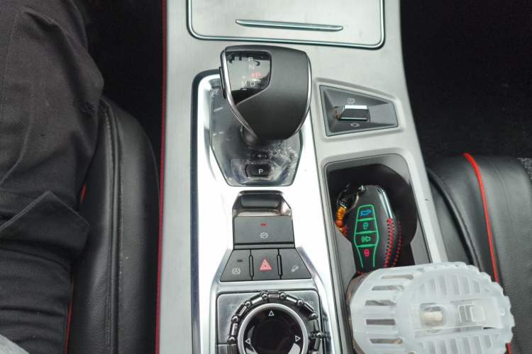 Used JETOUR X70 PLUS 2022 1.5T CVT Mountain 5-Seater Gear Lever