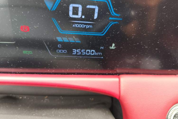 Used JETOUR X70 PLUS 2022 1.5T CVT Mountain 5-Seater Odometer Close Up
