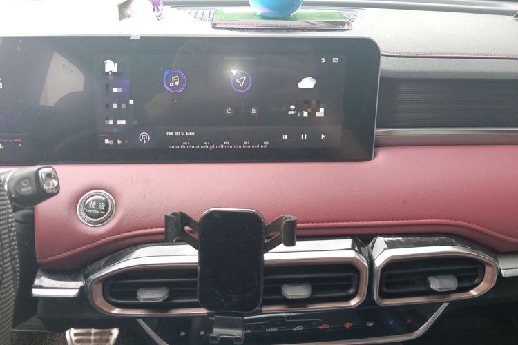 Used JETOUR X70 PLUS 2022 1.5T CVT Mountain 5-Seater Audio And AC Panel