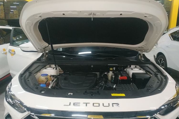 Used JETOUR X70 PLUS 2022 1.5T DCT Luxury Edition 5 Seats Engine Bay
