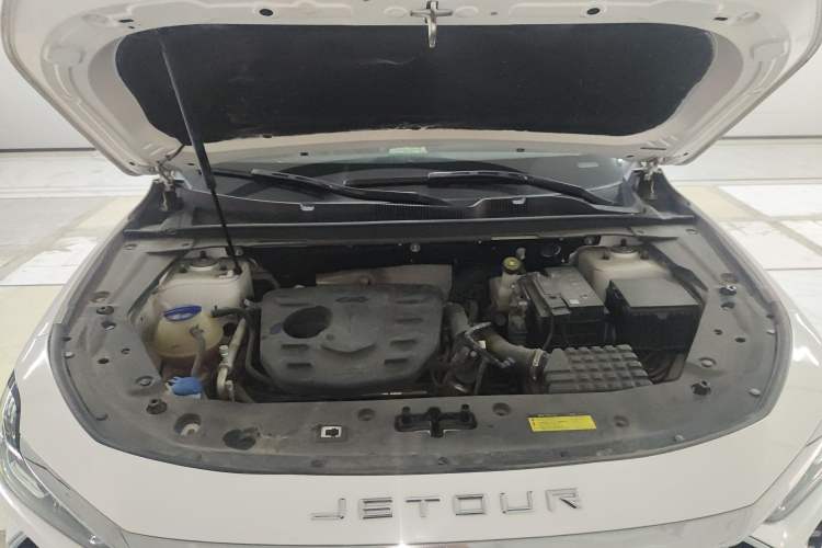 Used JETOUR X70 PLUS 2022 1.5T CVT Mountain 5-Seater Engine Bay