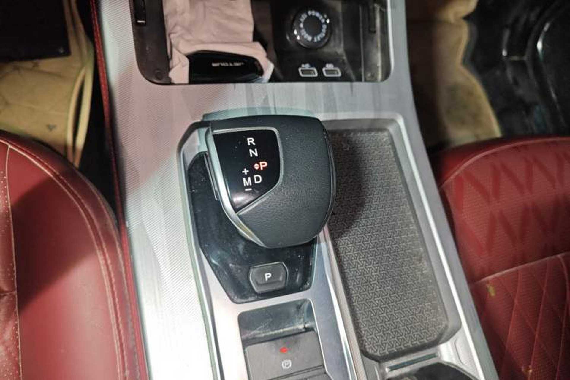 Used JETOUR X70 PLUS 2022 1.5T CVT Mountain 5-Seater Gear Lever