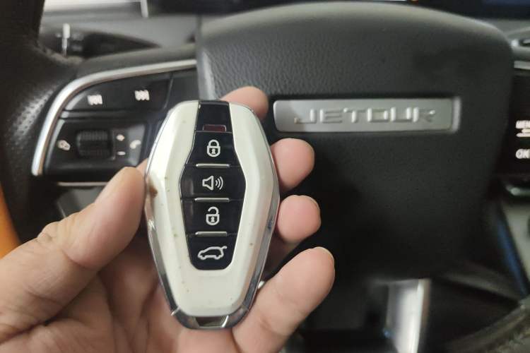 Used JETOUR X70 PLUS 2022 1.5T CVT Mountain 5-Seater Interior 1