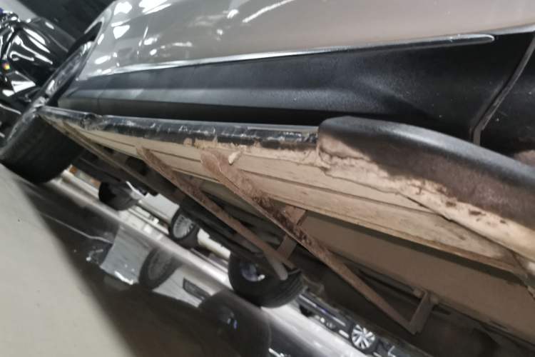 Used JETOUR X70 PLUS 2022 1.5T CVT Mountain 5-Seater Right Side Sill