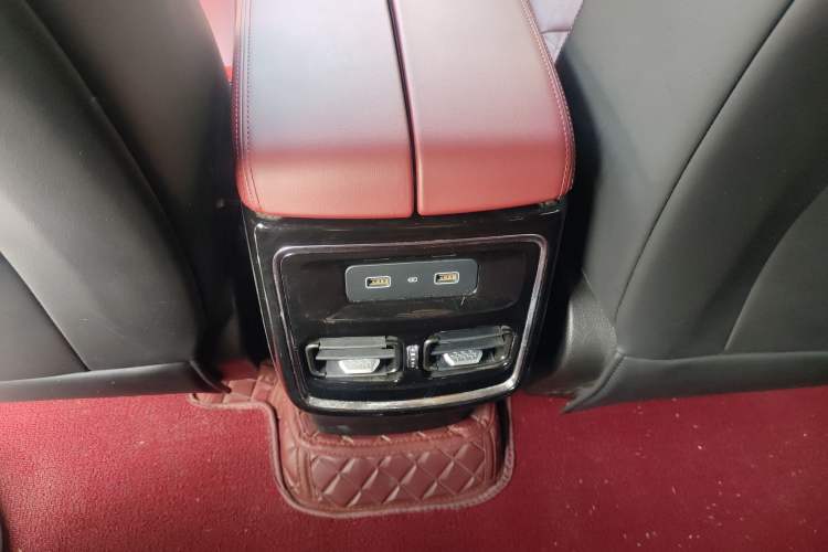 Used JETOUR X70 PLUS 2023 1.5T DCT Brave PLUS 5-Seater Audio And AC Panel