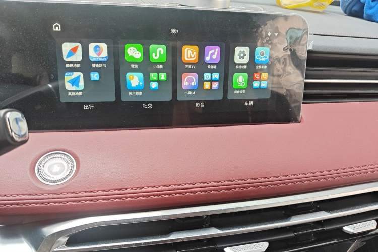 Used JETOUR X70 PLUS 2023 1.5T DCT Brave PLUS 7-Seater Audio And AC Panel