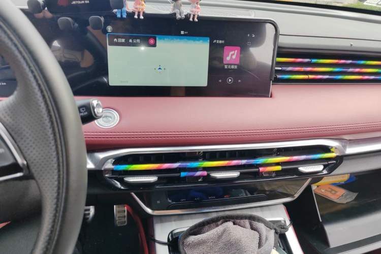 Used JETOUR X70 PLUS 2023 1.5T DCT Brave PLUS 7-Seater Audio And AC Panel
