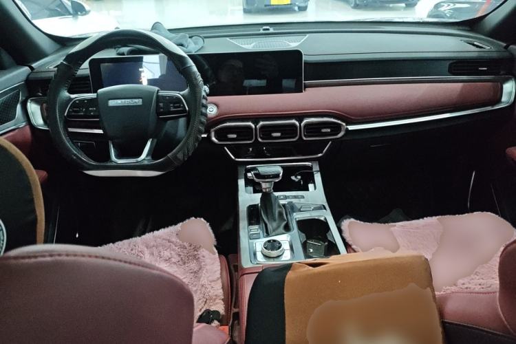Used JETOUR X70 PLUS 2023 1.5T CVT Ziqiang MAX 5-Seater Center Console