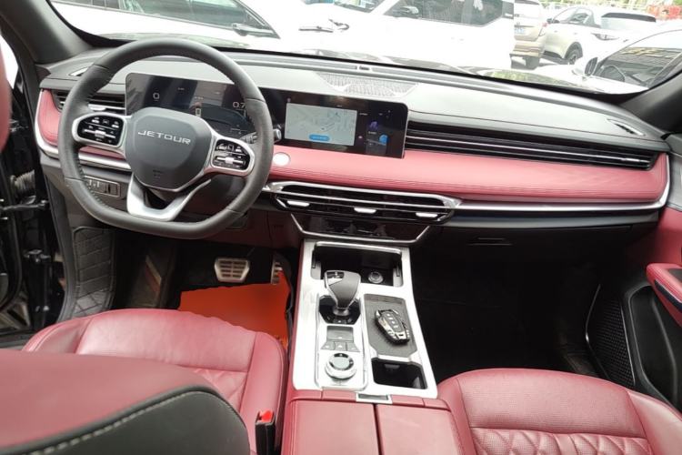 Used JETOUR X70 PLUS 2023 1.6T DCT Stronger 5-Seater Center Console