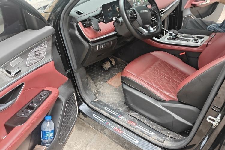Used JETOUR X70 PLUS 2023 1.5T DCT Brave PLUS 7-Seater Driver Seat