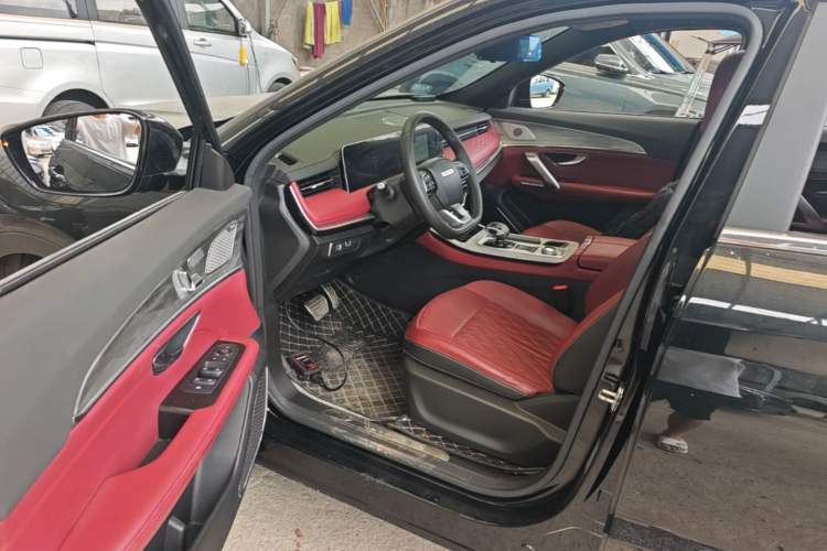 Used JETOUR X70 PLUS 2023 1.5T DCT Brave PLUS 7-Seater Driver Seat