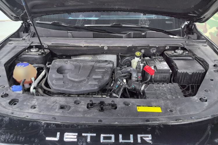 Used JETOUR X70 PLUS 2023 1.5T DCT Brave PLUS 5-Seater Engine Bay