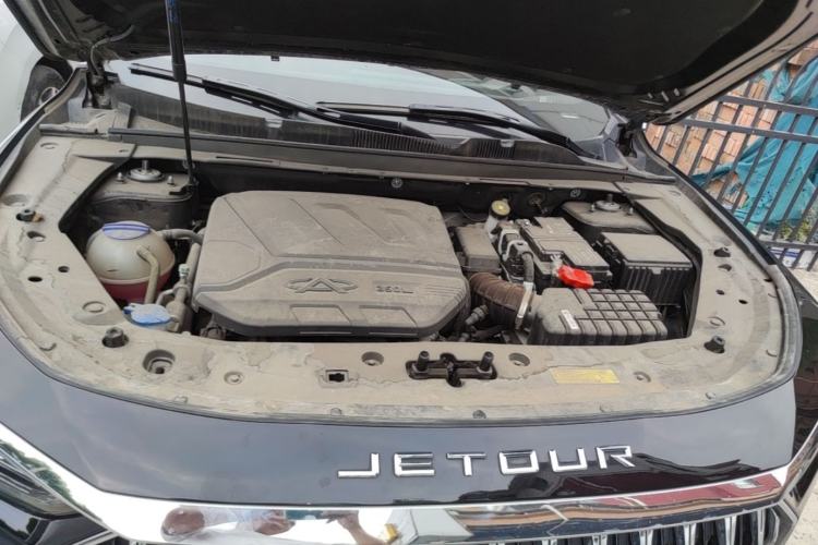 Used JETOUR X70 PLUS 2023 1.6T DCT Stronger 5-Seater Engine Bay