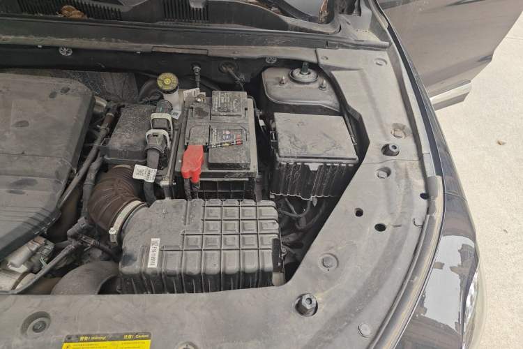 Used JETOUR X70 PLUS 2023 1.6T DCT Stronger 5-Seater Engine Bay Left